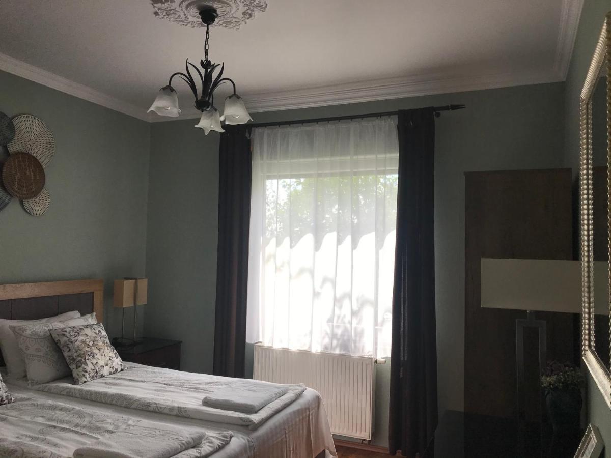 Eden Apartman Algyo Экстерьер фото